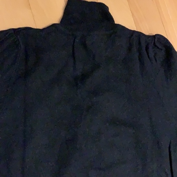 RW&CO 3/4 length black turtleneck - size M - Picture 11 of 16